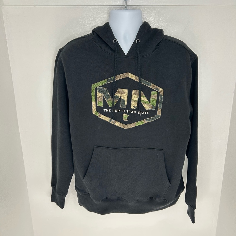 State of Mine NWT Woodland Camo Chenile Minnesota Hoodie Medium North Star State - Picture 2 of 14